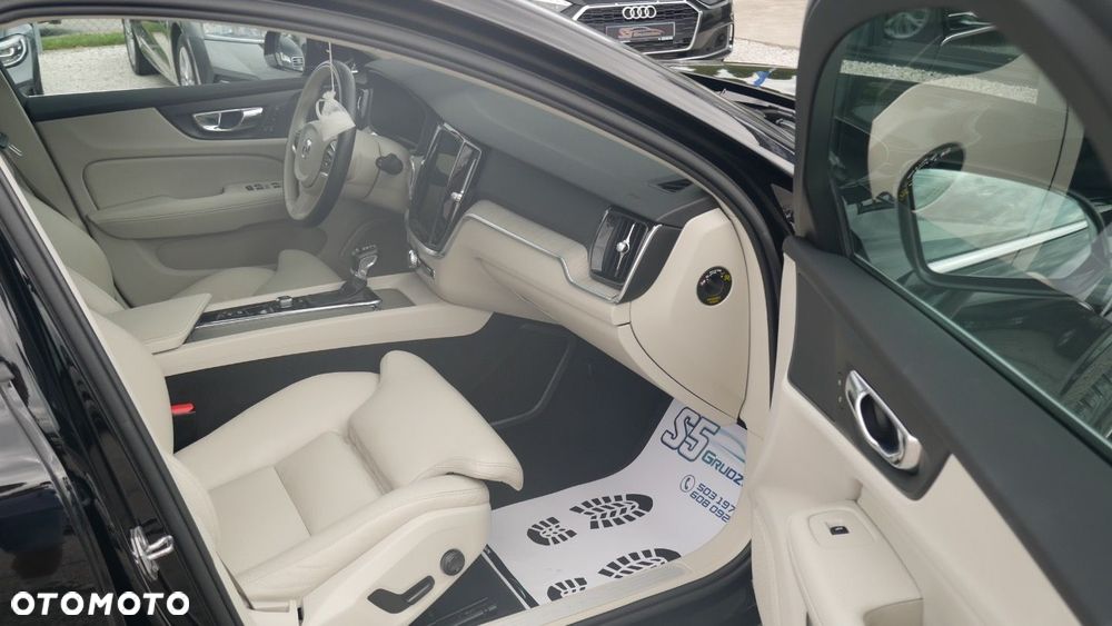 Volvo V60 - 16