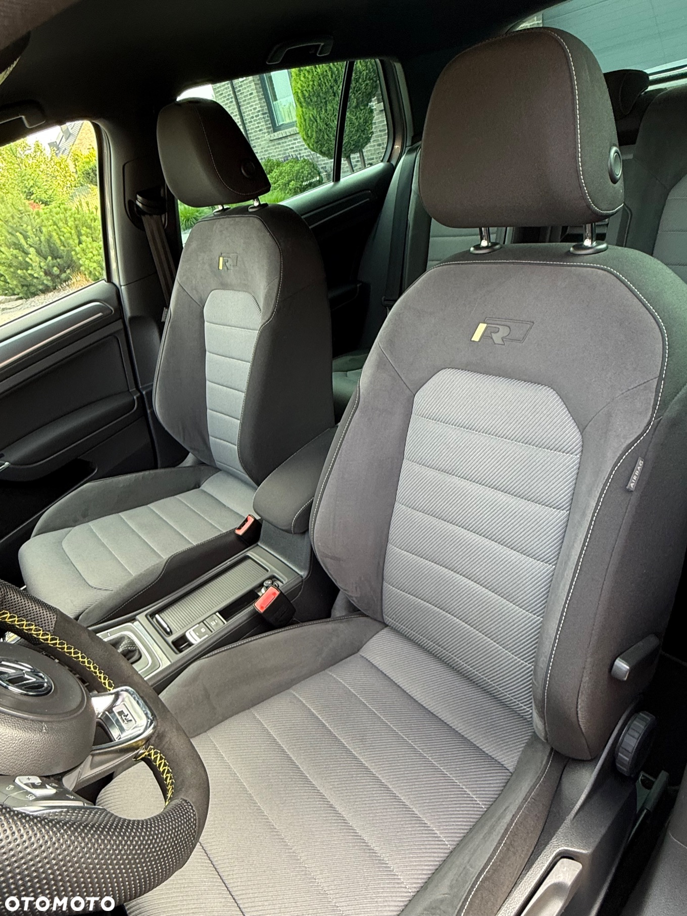 Volkswagen Golf VII 1.4 TSI BMT Highline DSG - 27