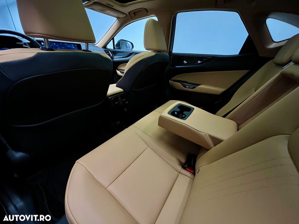 Lexus Seria NX 350h AWD CVT HEV Executive - 36