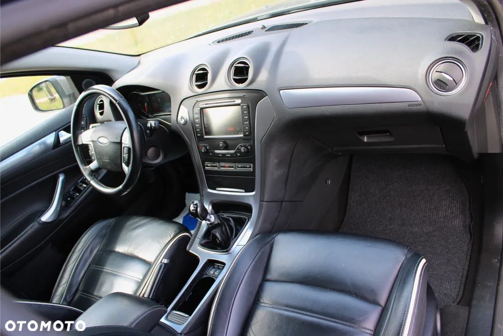 Ford Mondeo 2.0 TDCi Titanium - 17