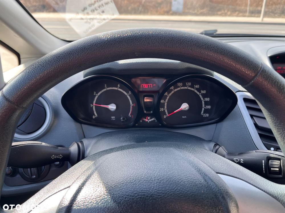 Ford Fiesta 1.25 Silver X - 14