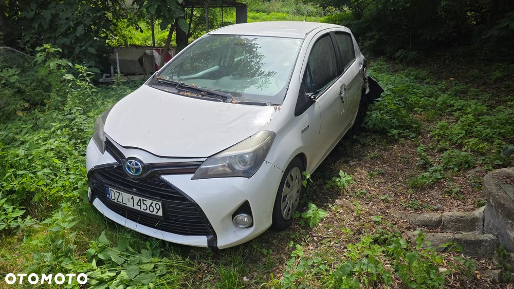Toyota Yaris Hybrid 100 Active EU6 - 2