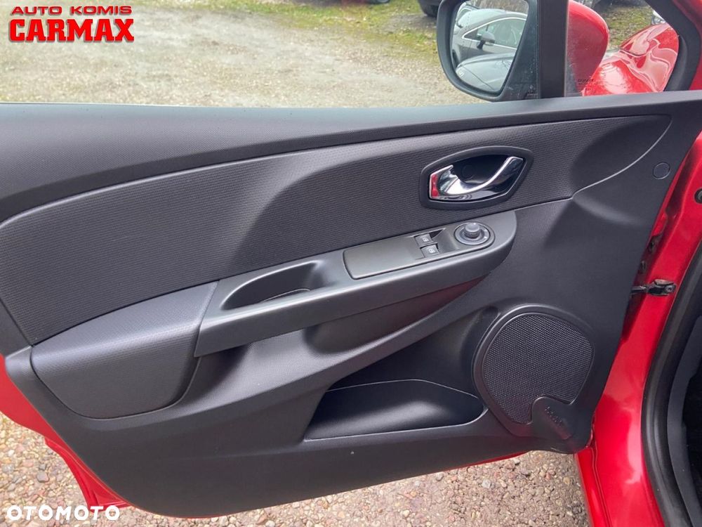 Renault Clio 1.2 16V Limited - 23