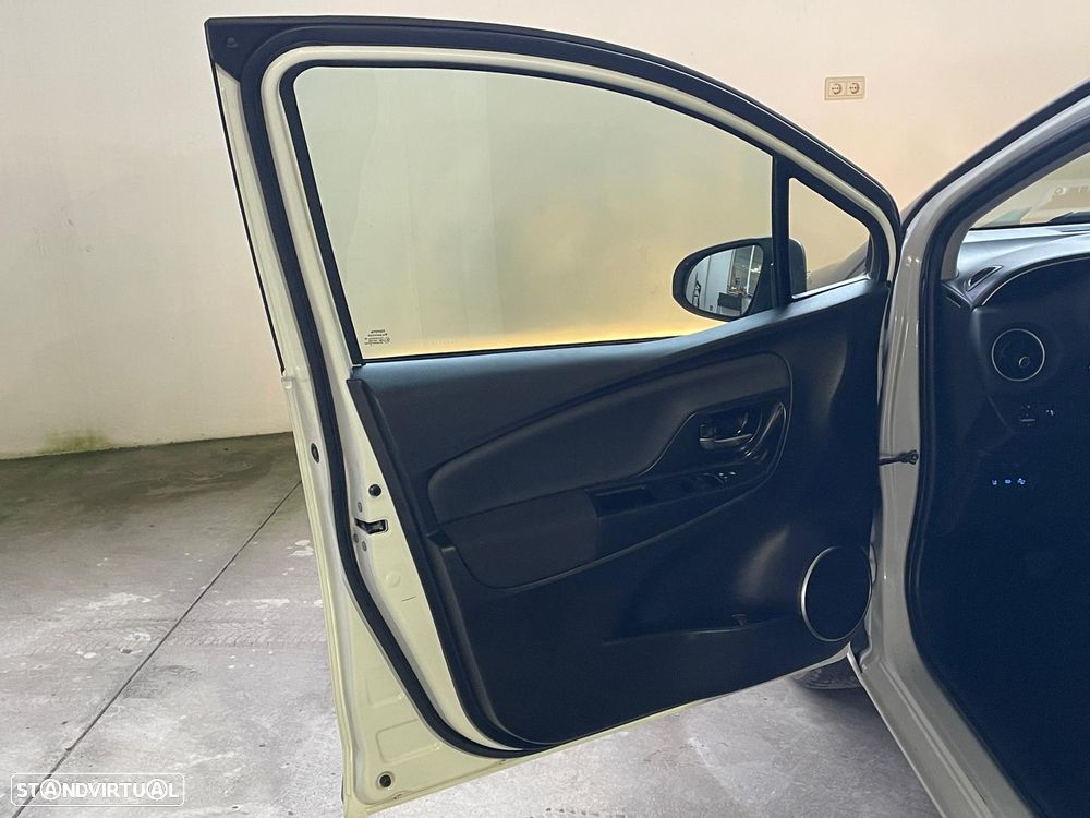 Toyota Yaris 1.0 VVT-i Y20 Club - 18