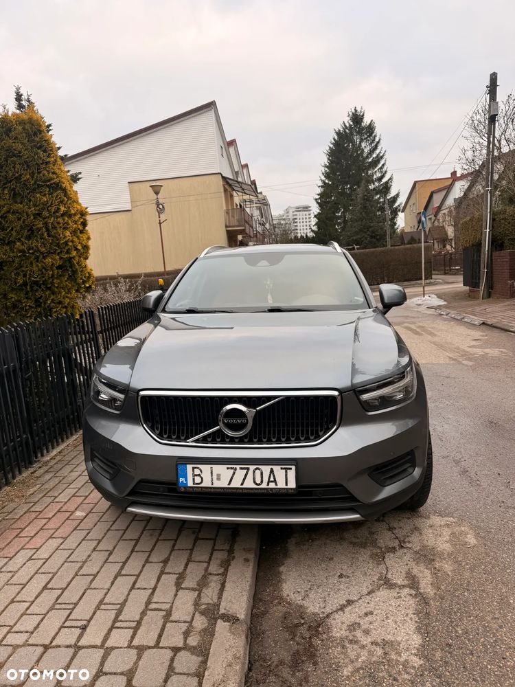 Volvo XC 40 D4 AWD Momentum (Intro Edition) - 1