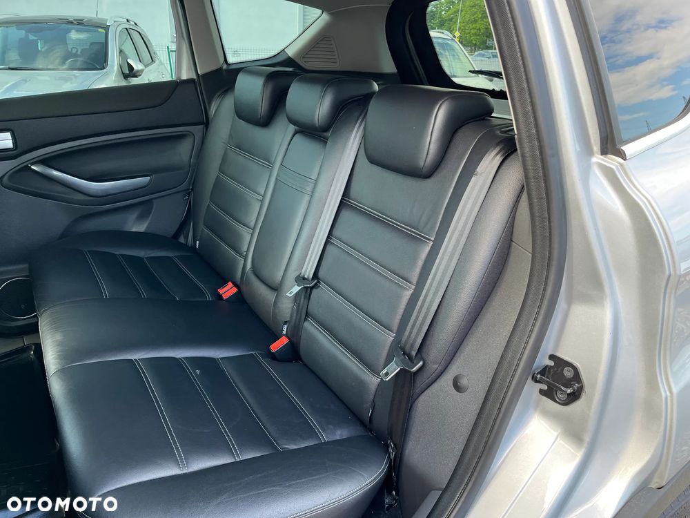 Ford Kuga - 18