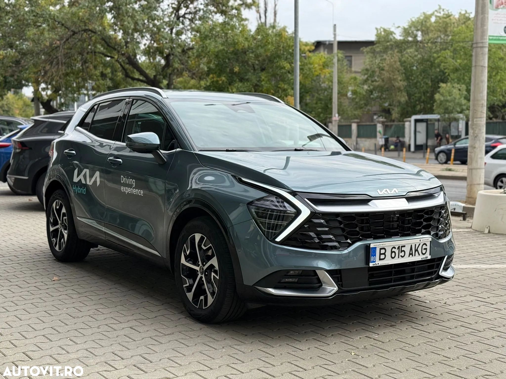 Kia Sportage 1.6 T-GDI HEV 6AT 4x2 Business Line - 1