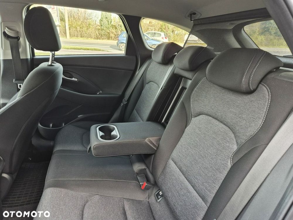Hyundai i30 - 24