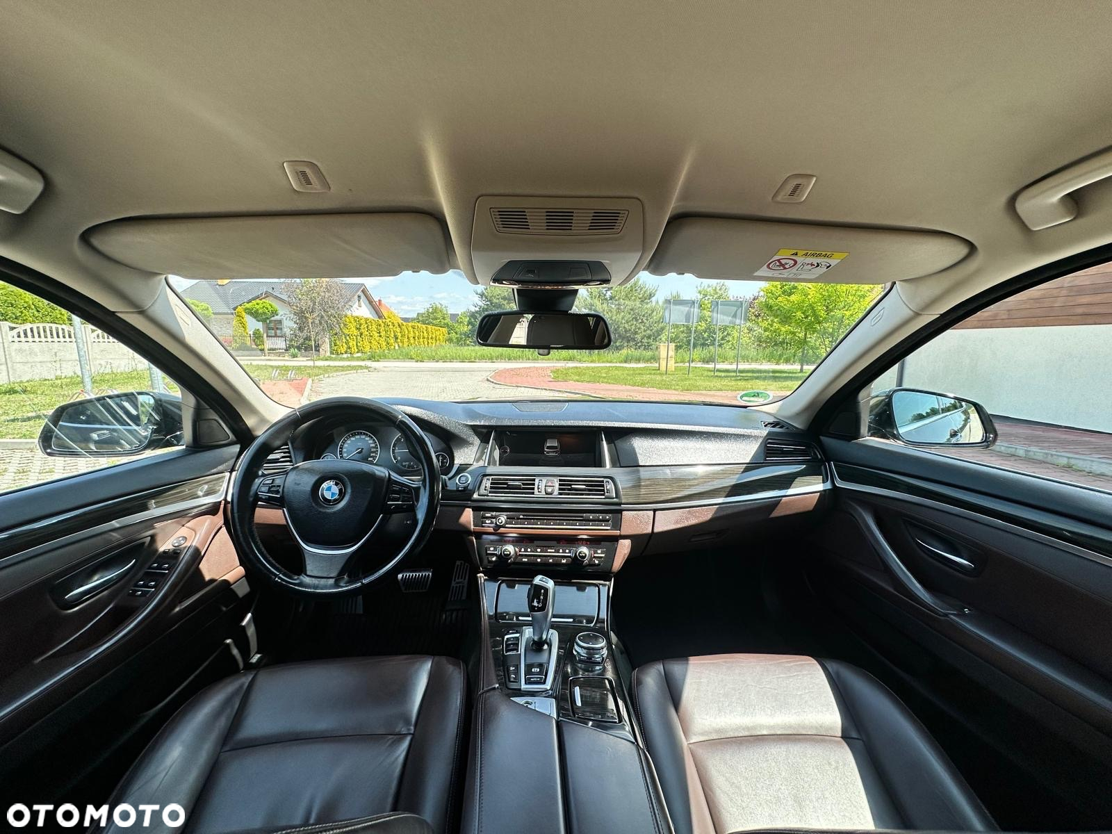 BMW Seria 5 520d xDrive Luxury Line - 9