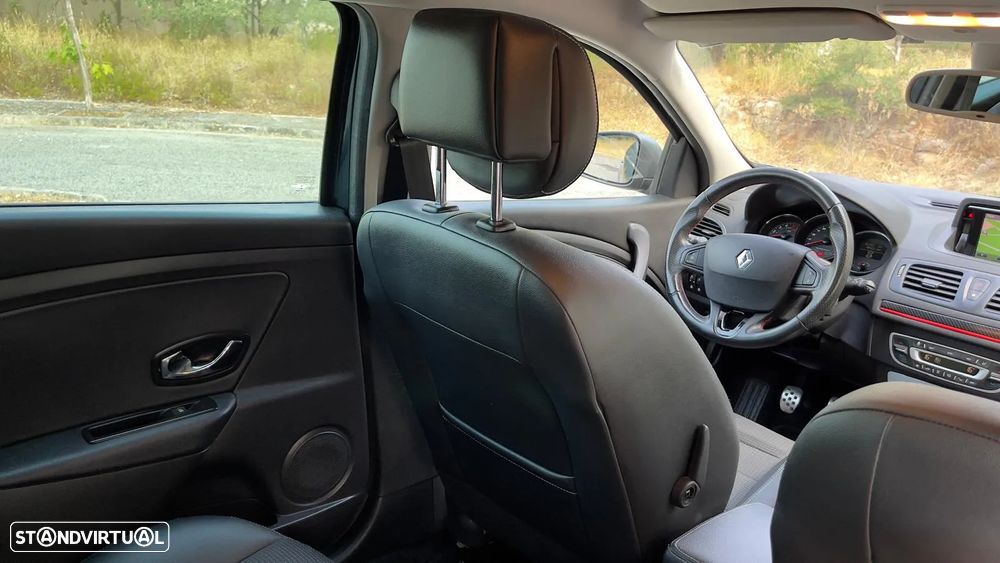 Renault Mégane Sport Tourer 1.5 dCi GT Line - 27