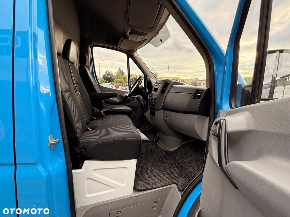 Mercedes-Benz SPRINTER 211 CDI - 24