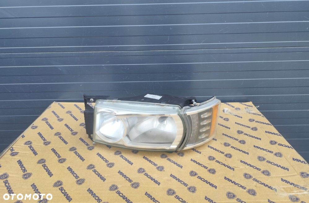 LAMPA XENON SCANIA STREAMLINE 2416103 - 1