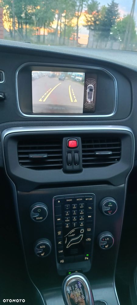 Volvo V40 - 8