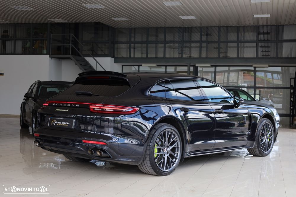 Porsche Panamera Sport Turismo - 33