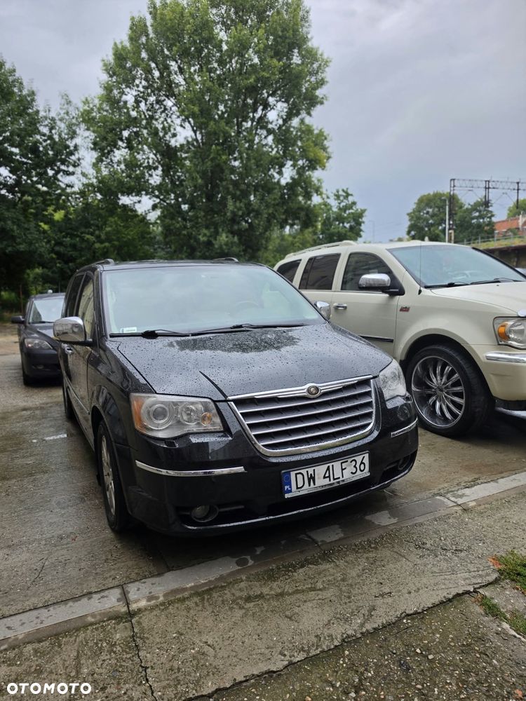 Chrysler Grand Voyager - 1