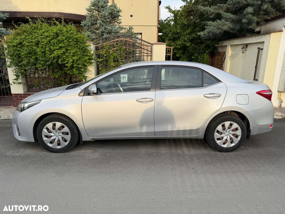 Toyota Corolla 1.6 Valvematic Luna - 2