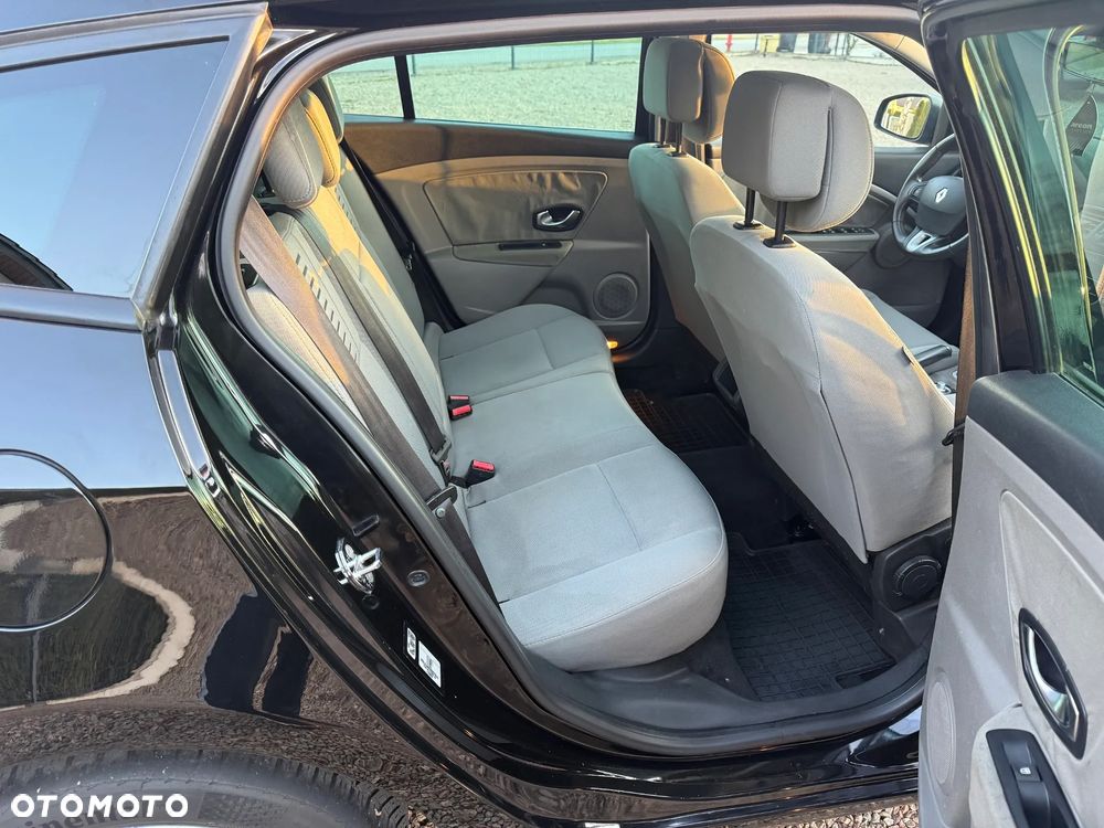 Renault Megane 1.6 16V 110 Expression - 11