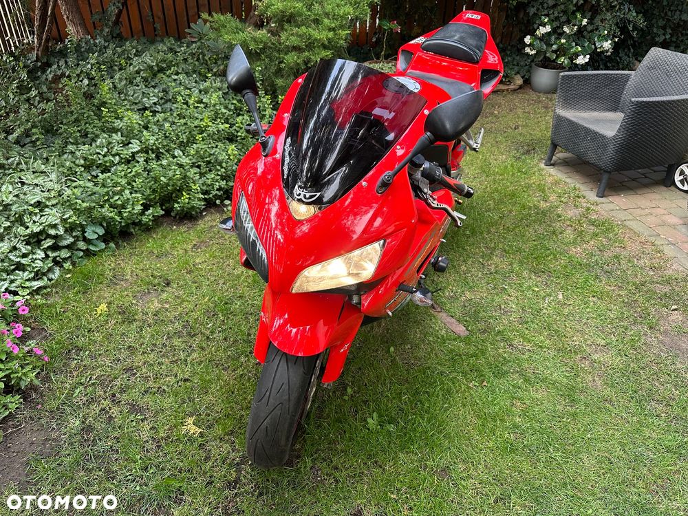 Honda CBR - 4