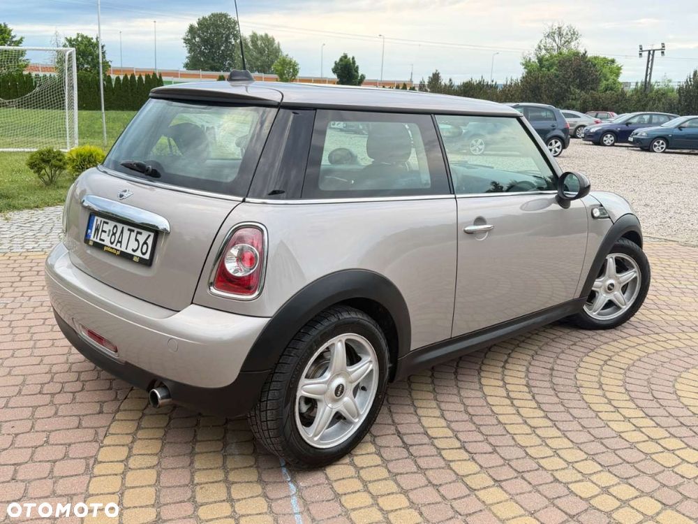 MINI ONE - 4