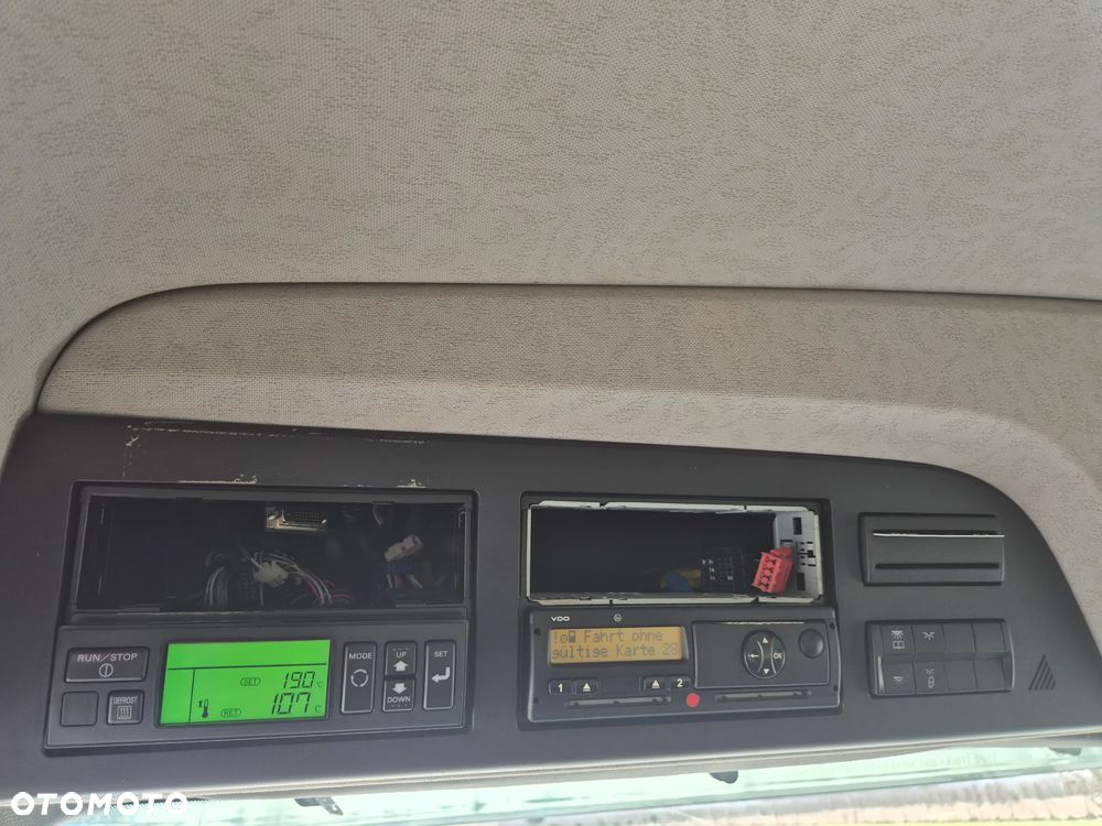 Mercedes-Benz ANTOS 1827 4X2 + Mitsubishi TDJ S50 - 14