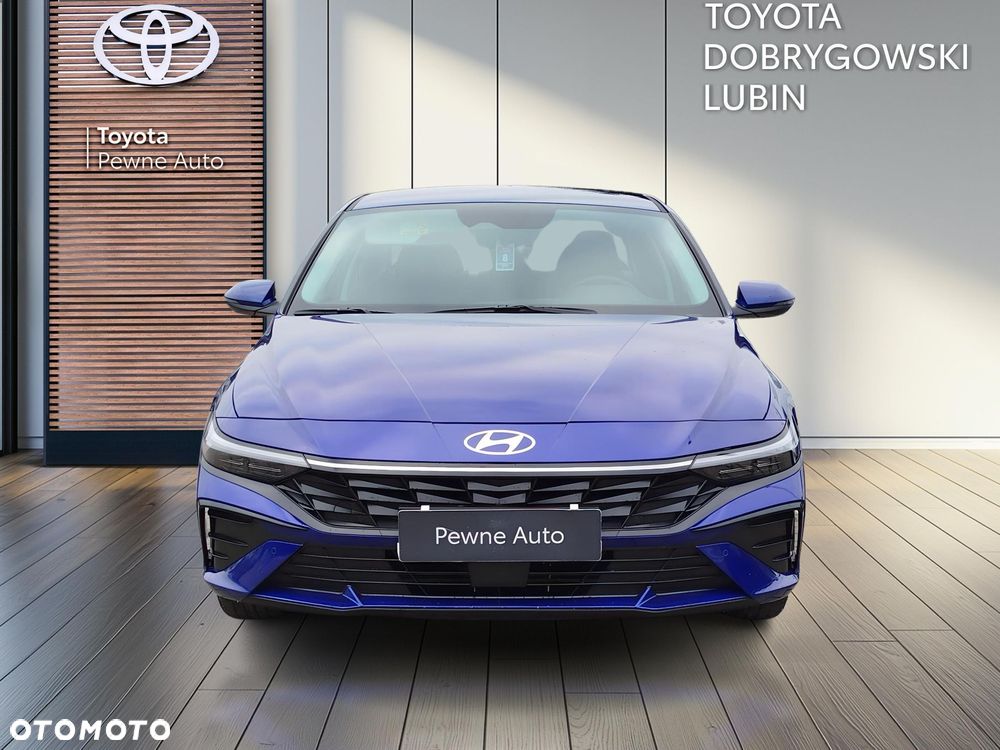 Hyundai Elantra - 8