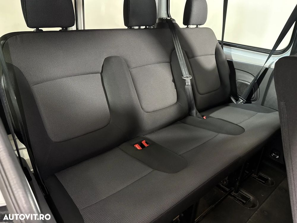 Renault Trafic - 14