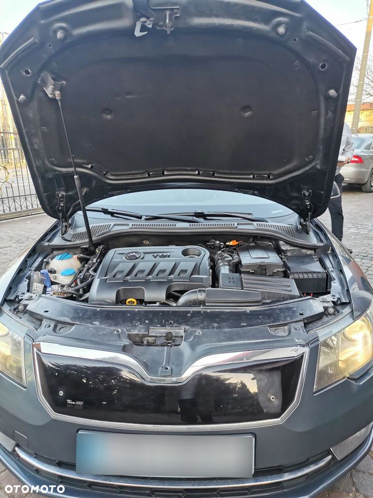 Skoda Superb 2.0 TDI Green tec 4x4 Ambition - 7