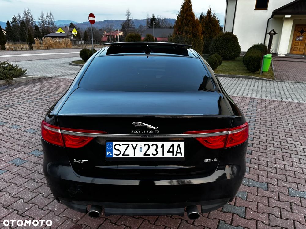 Jaguar XF 35t Prestige - 7