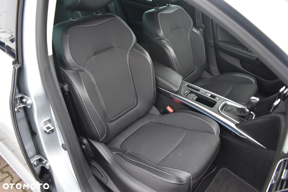 Renault Megane 1.3 TCe FAP Intens EDC - 18