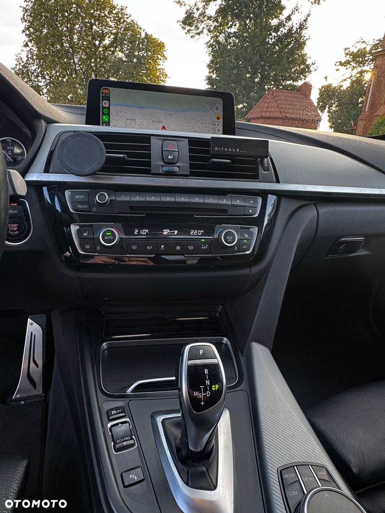 BMW Seria 3 340i M Sport Sport - 19
