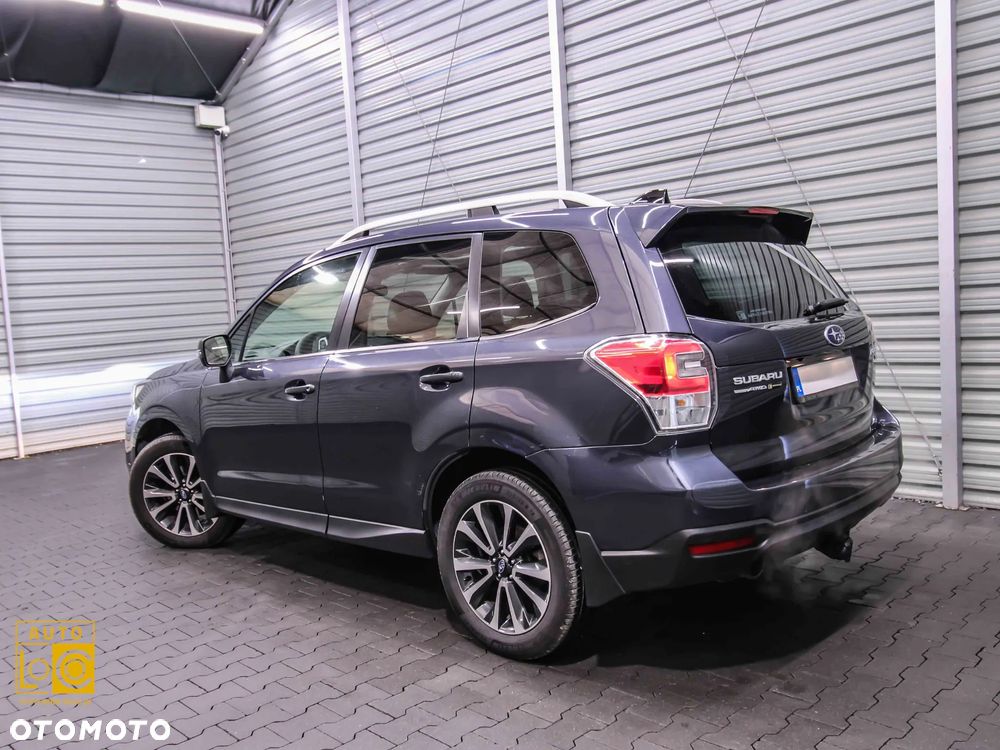 Subaru Forester 2.0 XT Platinum Lineartronic - 4