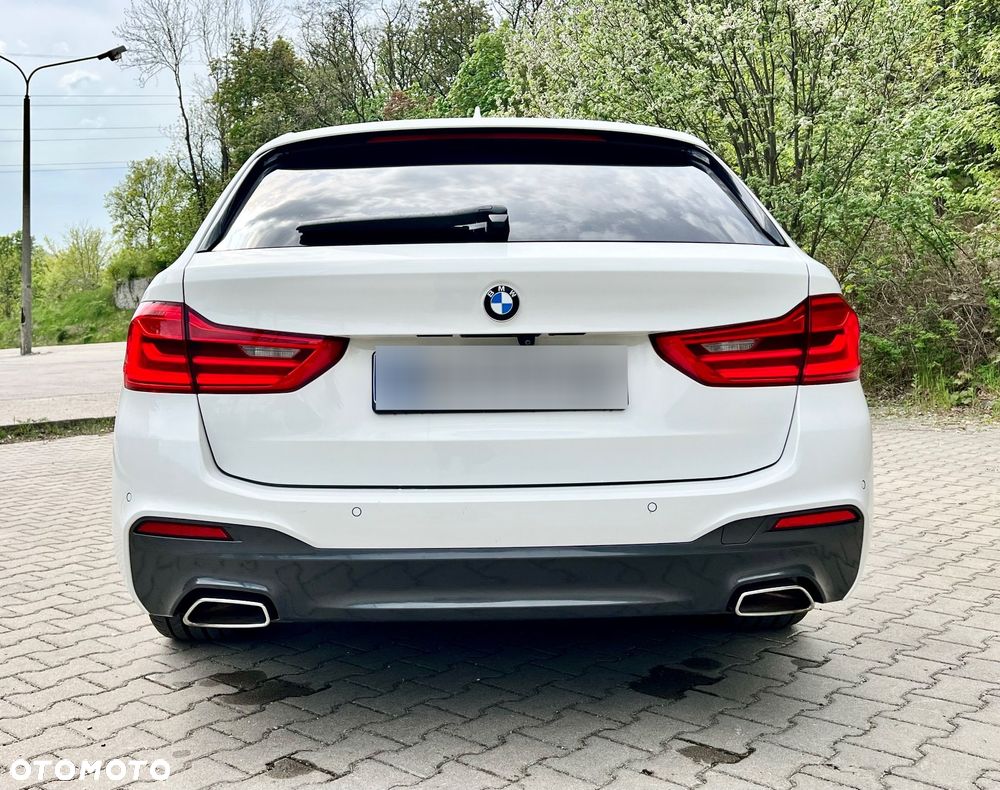 BMW Seria 5 520d xDrive M Sport Edition - 8