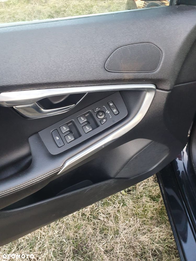 Volvo V40 D4 Drive-E R-Design Kinetic - 6