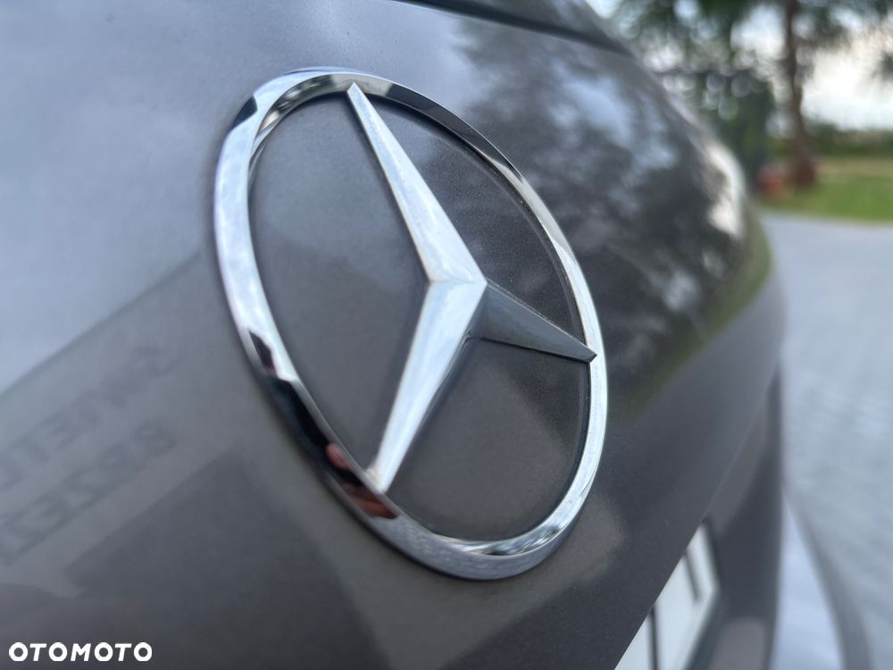 Mercedes-Benz Klasa A 180 BlueEfficiency Edition - 11
