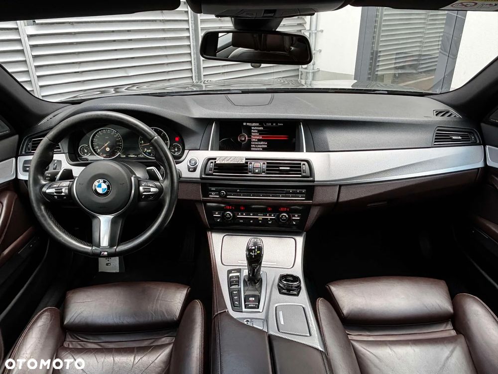 BMW Seria 5 M550d xDrive - 26