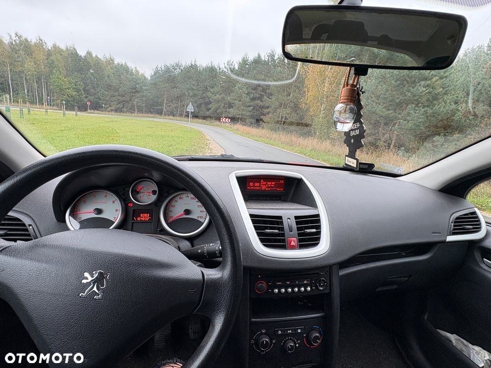 Peugeot 207 1.4 - 6