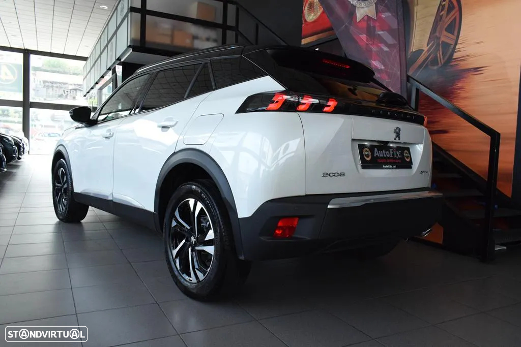 Peugeot 2008 1.5 BlueHDi GT Line EAT8 - 4