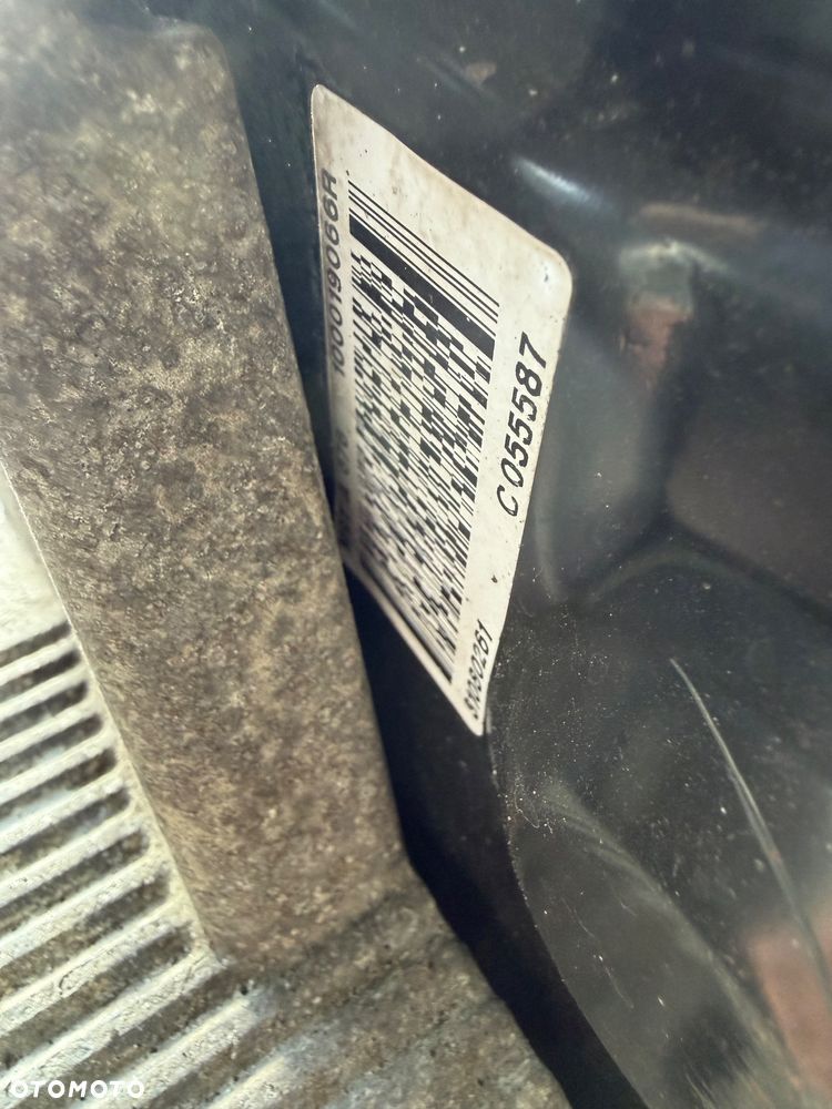 Silnik kompletny Renault Master III 2.3 DCI 125 KM M9TA676 - 3