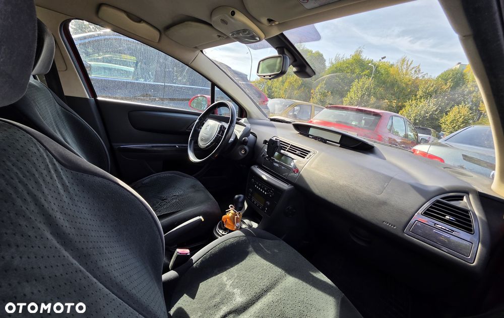 Citroën C4 2.0 16V Exclusive - 9