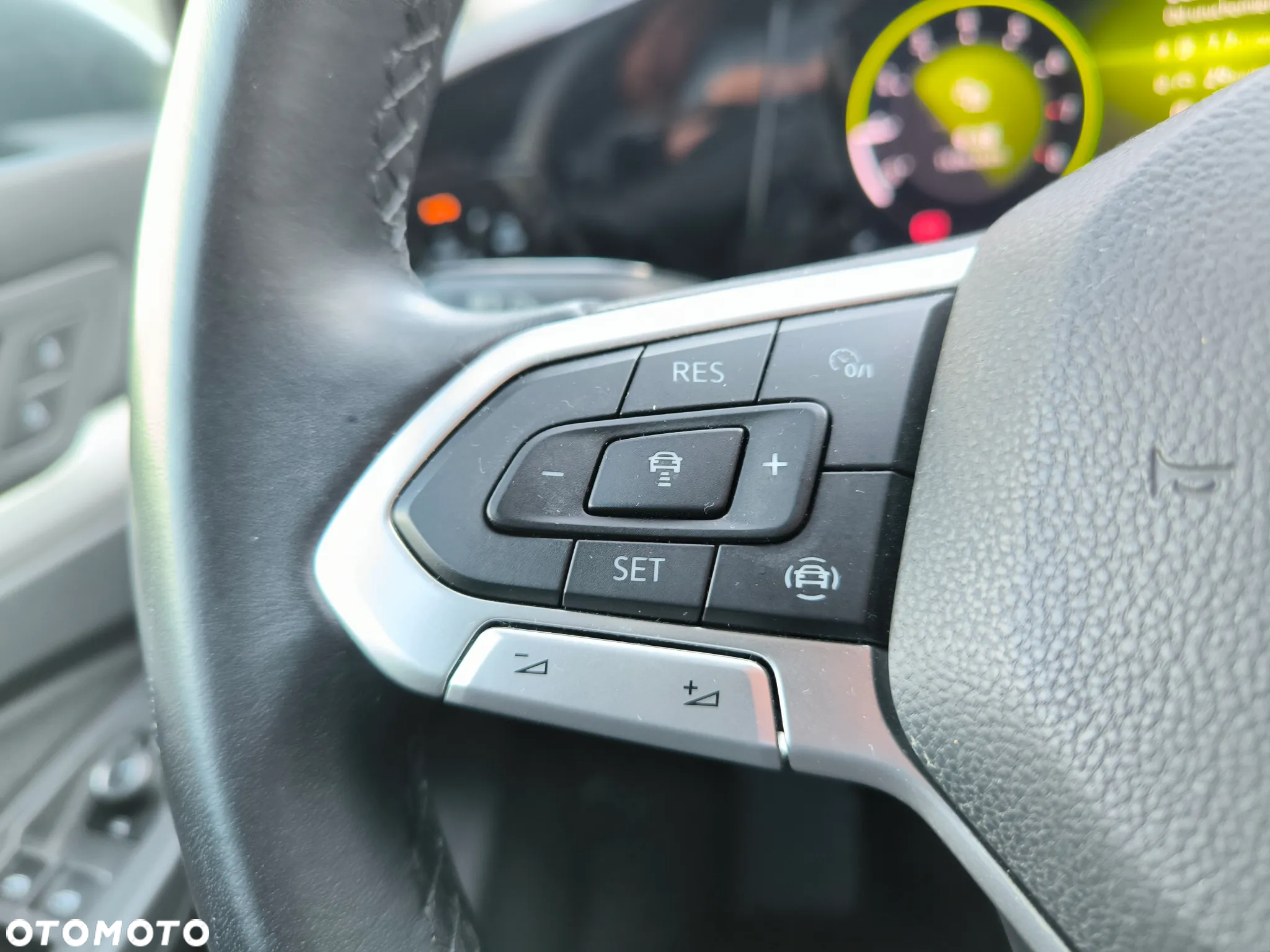 Volkswagen Golf VIII 1.5 TSI EVO Life - 12