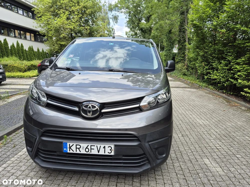 Toyota ProAce Kombi 2.0 D-4D Long 2,8t - 3