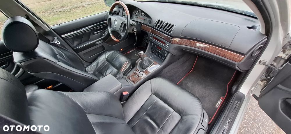 BMW Seria 5 - 11