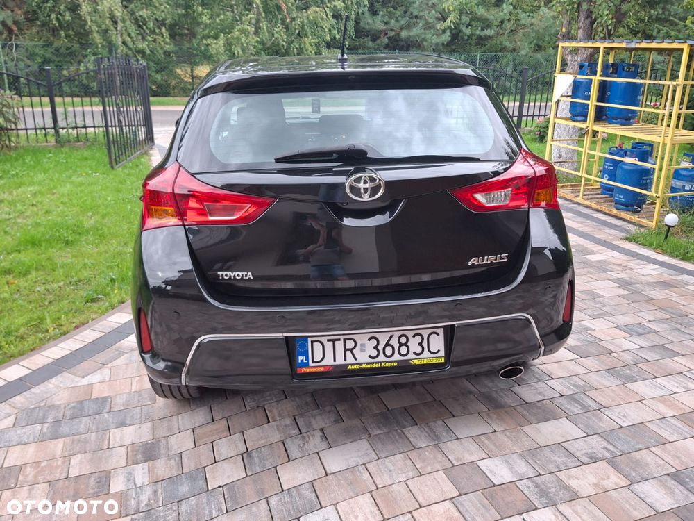 Toyota Auris 1.6 Valvematic Executive - 6