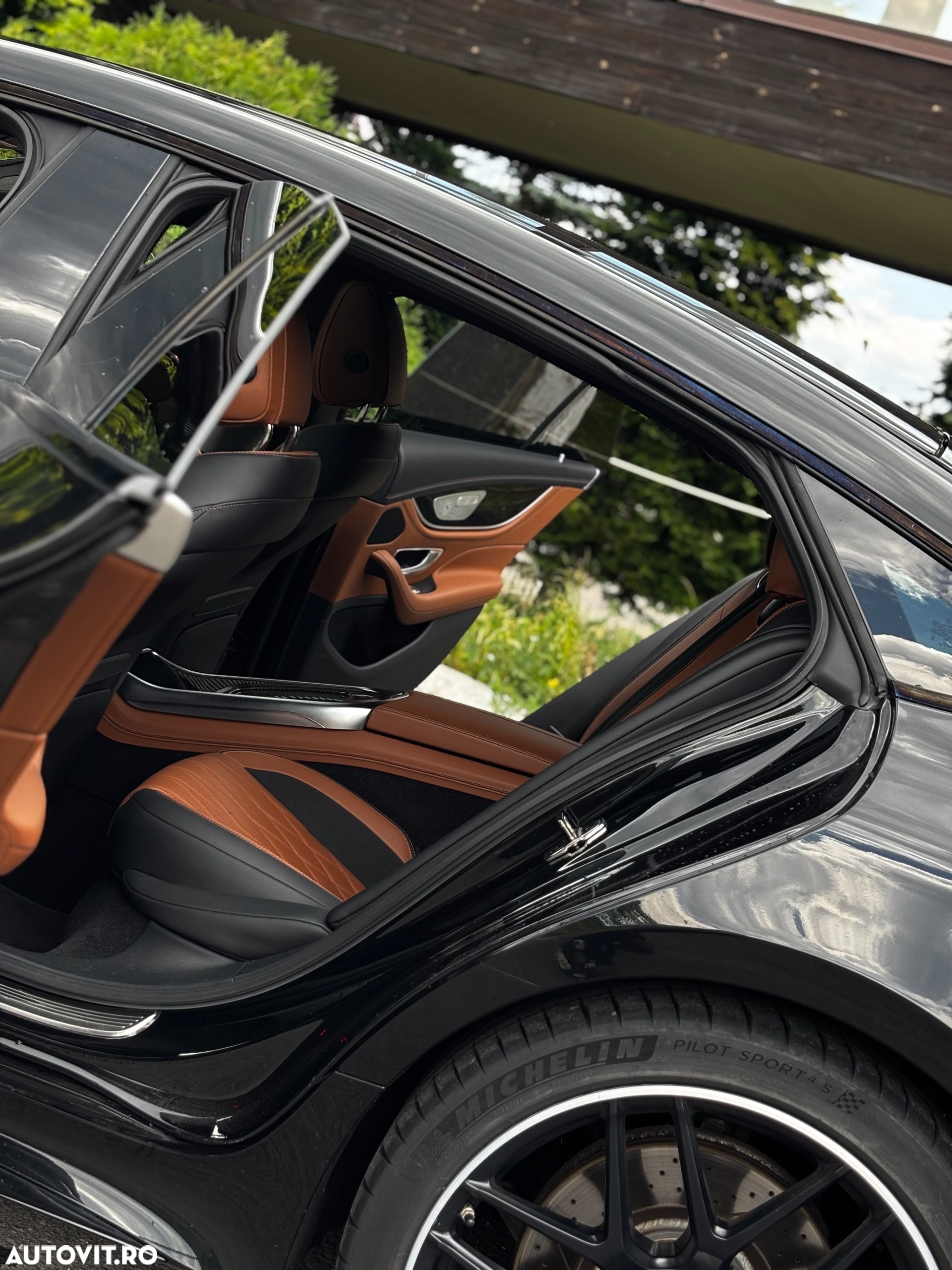 Mercedes-Benz AMG GT - 14