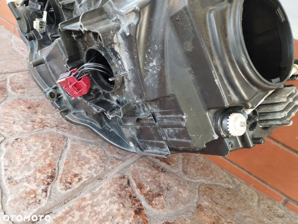 Lampa prawa XENON Audi A3 8V 2013-2016 8V0941006 - 6