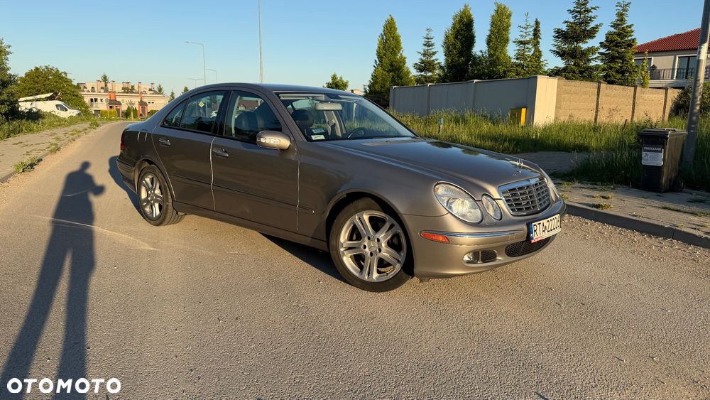 Mercedes-Benz Klasa E 350 7G-TRONIC Classic - 1