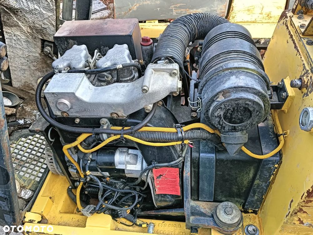 SILNIK HATZ 2G40 2-CYLINDROWY Maszyny budowlane BOMAG BMP 851 FILM