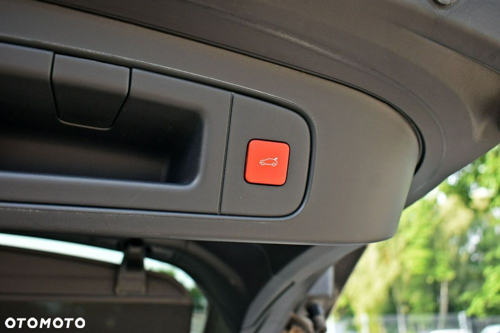 Citroën C5X 1.6 PureTech Shine Pack EAT8 - 35