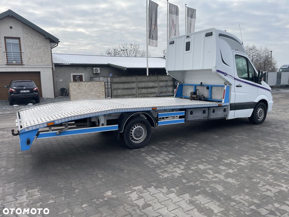Mercedes-Benz Sprinter - 5