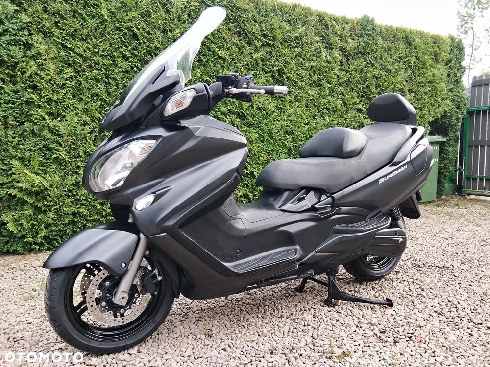 Suzuki Burgman - 12